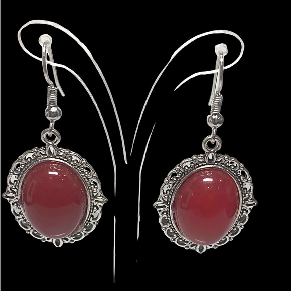 Red Malaysian jade oval gemstone earrings with stainless steel hook - Picture 4 of 6
